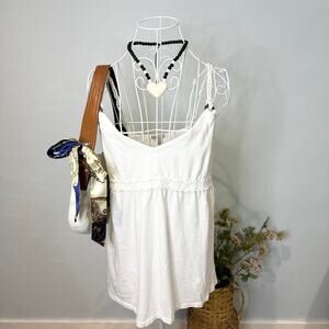 Gorgeous white babydoll fitted flowy blouse top